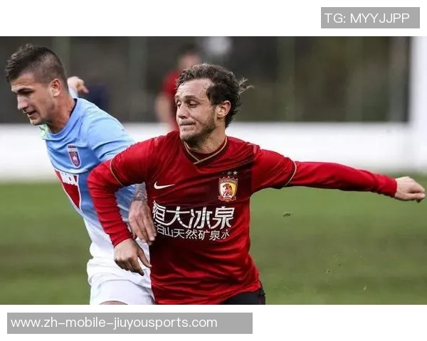 阿拉特与克雷塔激战正酣谁能在这场对决中笑到最后